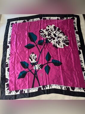 Wrinkled yet vintage "Very Vollbracht" Abstract Floral silk square scarf.